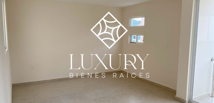 Casa en venta en Ixtapan de la Sal, Residencial Ixtapan, Modelo Acapulco